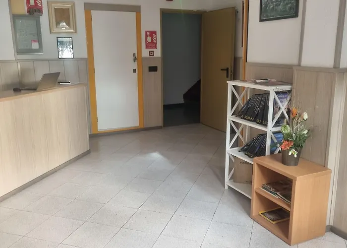 El Ciervo Πανσιόν 4*